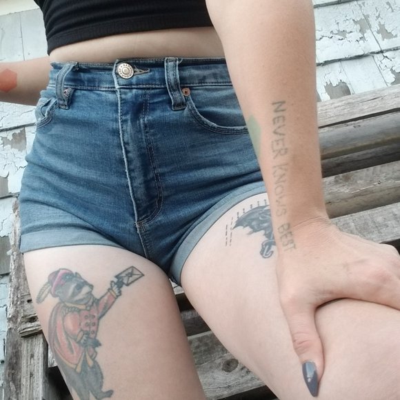 💙 Garage Ultra-High Rise Blue Jean Shorts 💙 - Picture 5 of 6